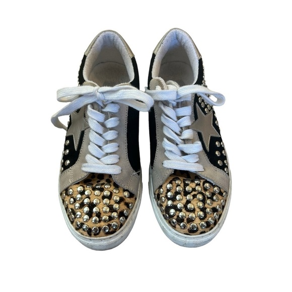 Steve Madden Turner Studded Sneaker 7 🖤 - Picture 2 of 5